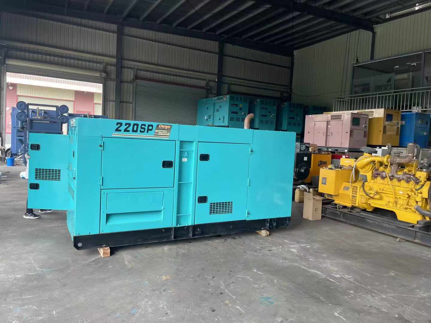 榆阳800kW 柴油发电机的输出电流波动范围是多少?