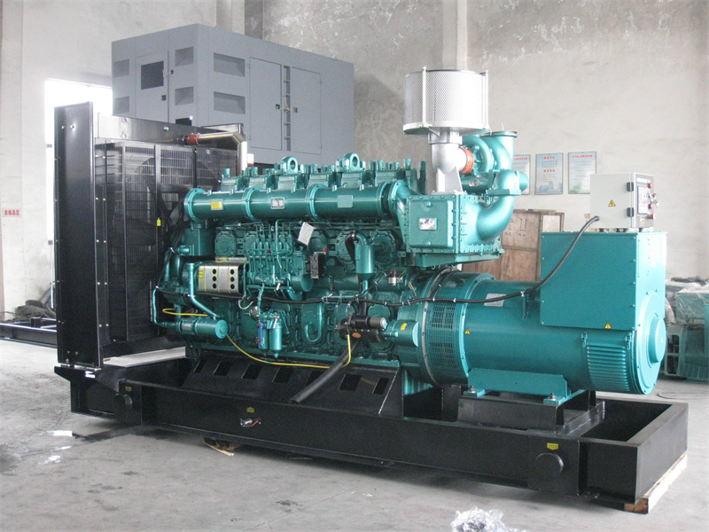 榆阳200KW 柴油发电机的油耗是多少?